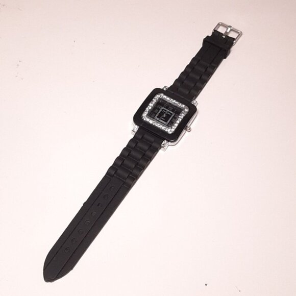 3/$20 NOUVEAU Quartz Wrist Watch Rhinestone Square Dial Adjustable Silicone Band - Picture 4 of 9